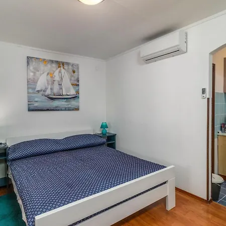 Apartman Lovely In With Wifi